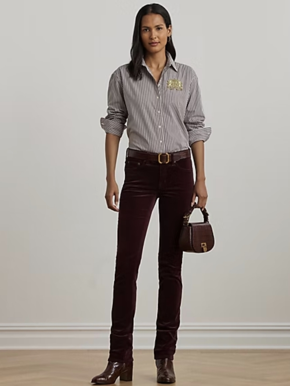 RALPH LAUREN Embroidered Crest buttoned down shirt